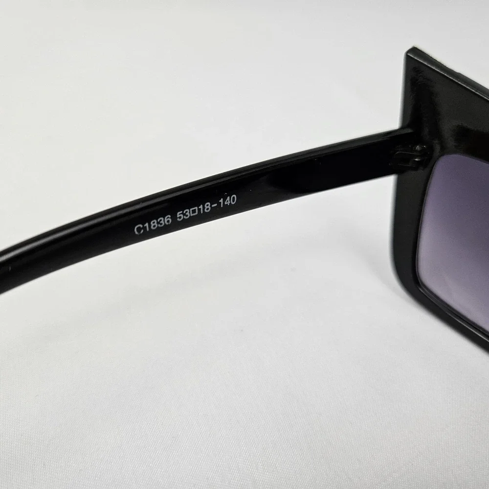 Vintage Clover Sunglasses Cat Eye Retro Pointy Black Silver MCM 1990's